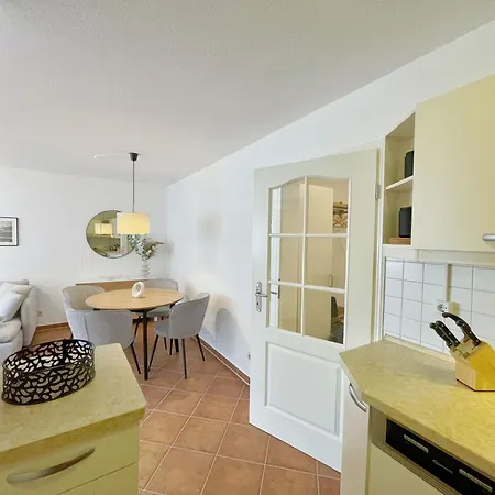 Ostseeperle Whg 10 Mit Balkon Lägenhet *